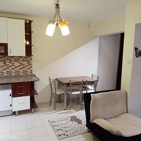 Eski Foca'da Triplex Mustakil Villa *
